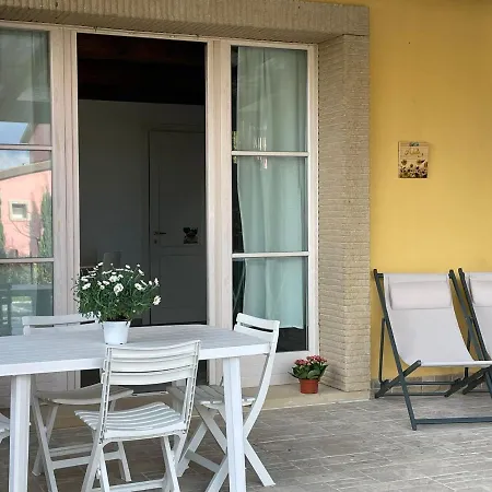 Apartment Teresa & Adele, 2 Km Dal Mare, 2 Bagni, Giardino Recintato, Wifi, Posto Auto