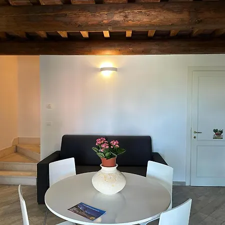Teresa & Adele, 2 Km Dal Mare, 2 Bagni, Giardino Recintato, Wifi, Posto Auto Apartment *