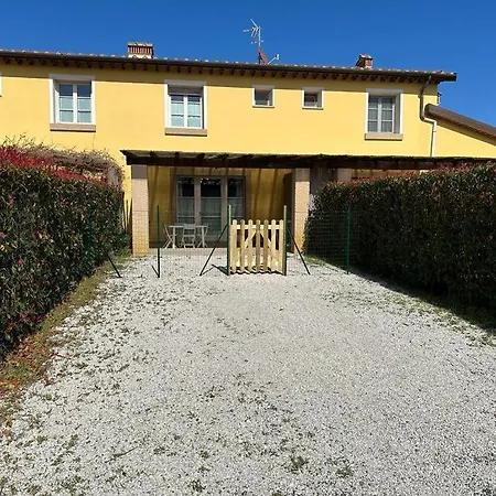 Teresa & Adele, 2 Km Dal Mare, 2 Bagni, Giardino Recintato, Wifi, Posto Auto Apartment